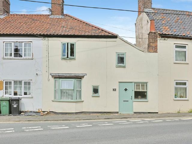 3 bedroom terraced house for sale