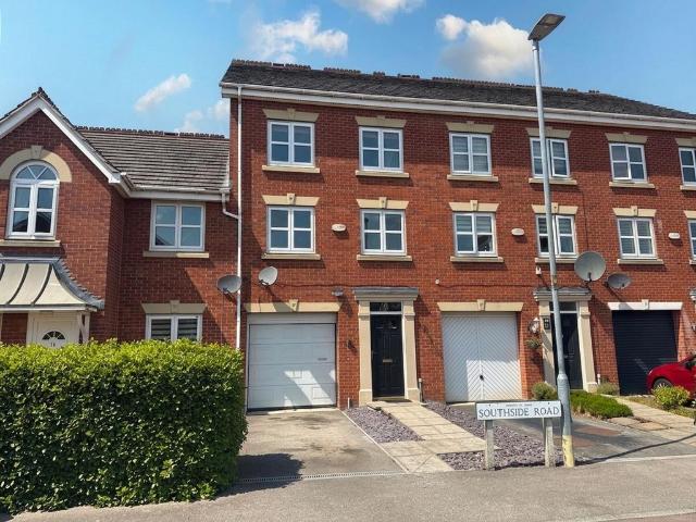 3 bedroom terraced house for sale