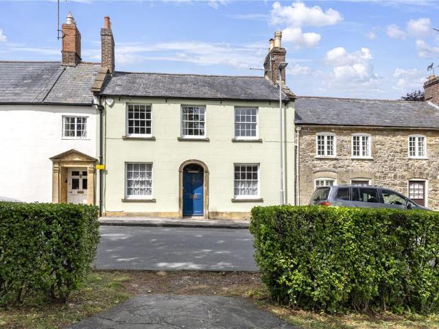4 bedroom terraced house for sale