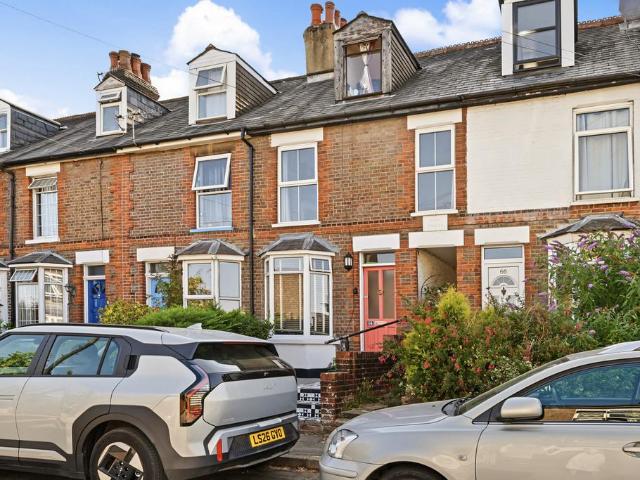 3 bedroom terraced house for sale