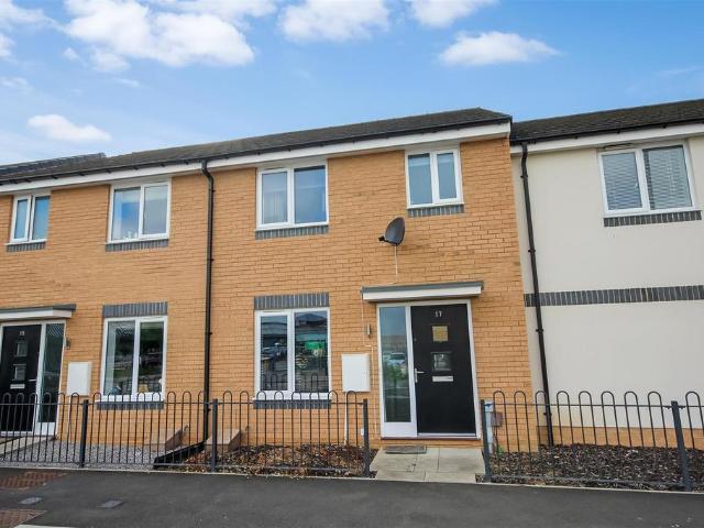 3 bedroom terraced house for sale