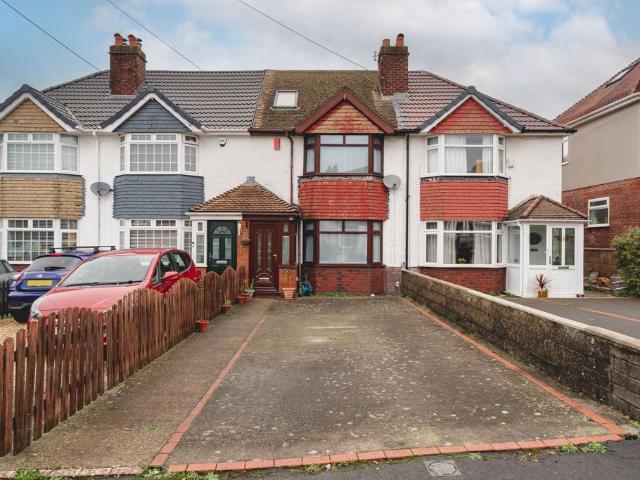 3 bedroom terraced house for sale