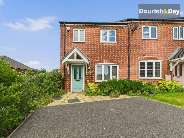 3 bedroom end of terrace house for sale