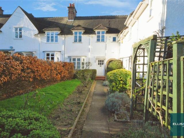 3 bedroom terraced house for sale