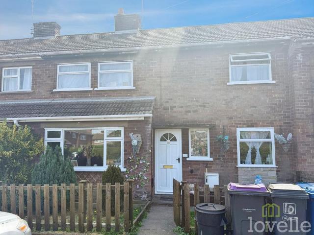3 bedroom terraced house for sale