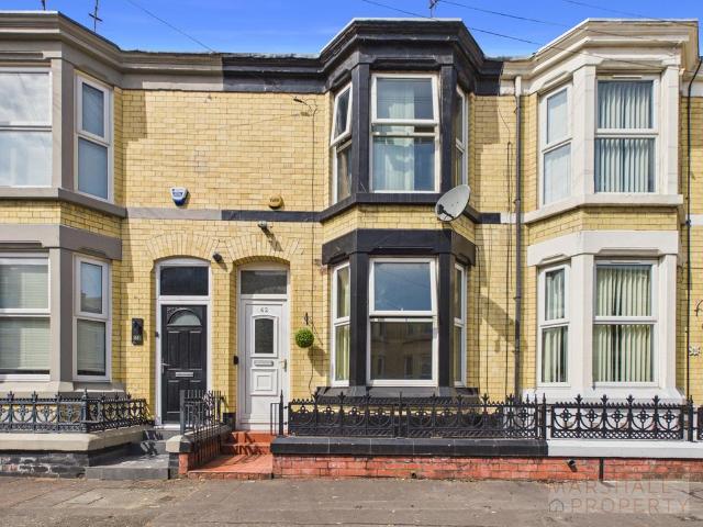 3 bedroom terraced house for sale