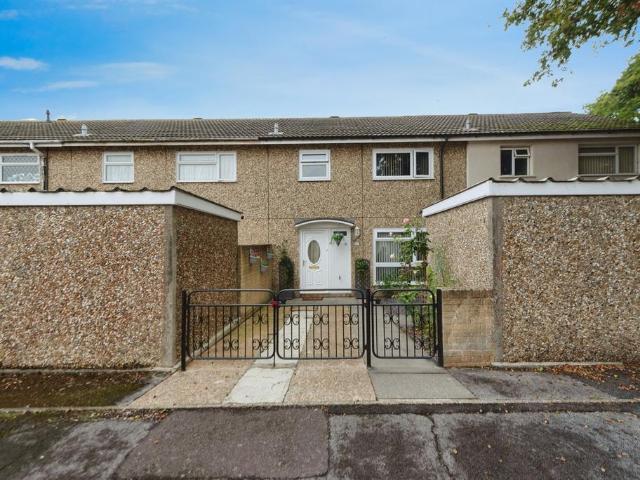 3 bedroom terraced house for sale