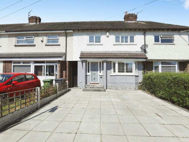 3 bedroom terraced house for sale