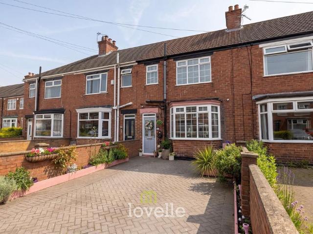 3 bedroom terraced house for sale