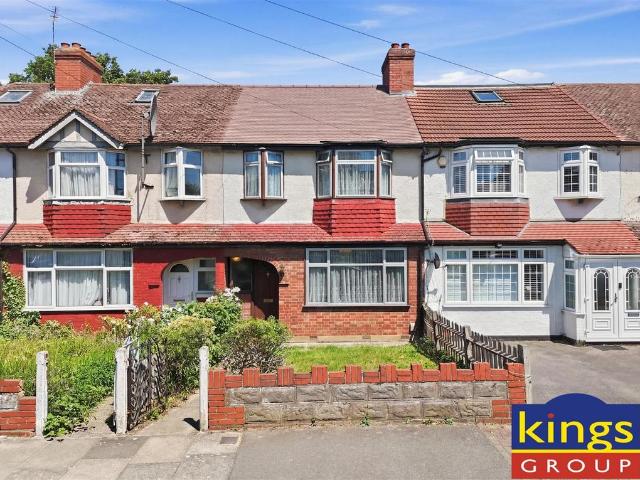 3 bedroom terraced house for sale