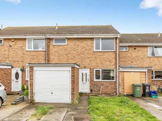 3 bedroom terraced house for sale