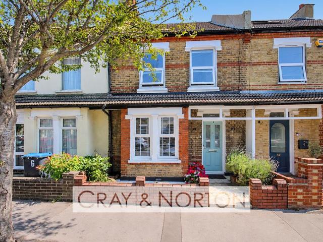 3 bedroom terraced house for sale