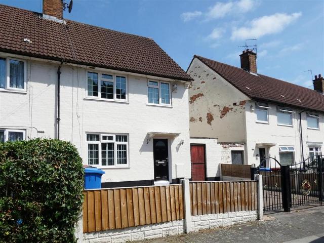 3 bedroom terraced house for sale