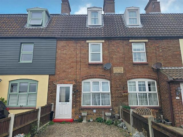 3 bedroom terraced house for sale