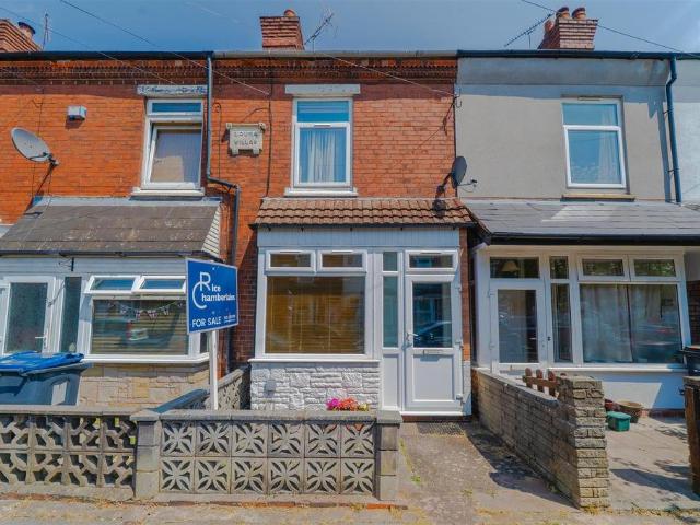 3 bedroom terraced house for sale