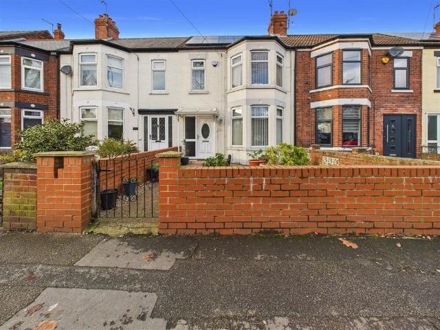 3 bedroom terraced house for sale