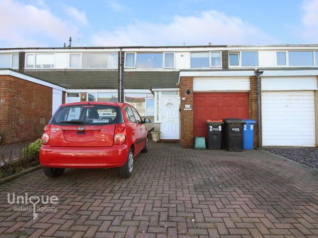 3 bedroom terraced house for sale