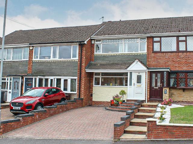 3 bedroom terraced house for sale