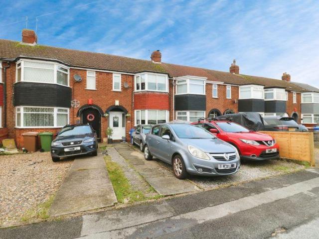 3 bedroom terraced house for sale