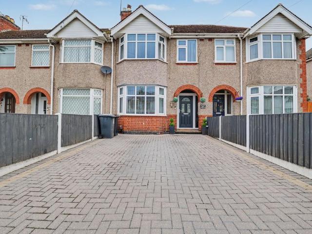 3 bedroom terraced house for sale