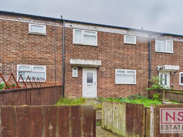 3 bedroom terraced house for sale