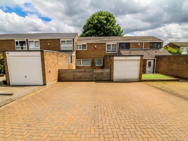 3 bedroom terraced house for sale