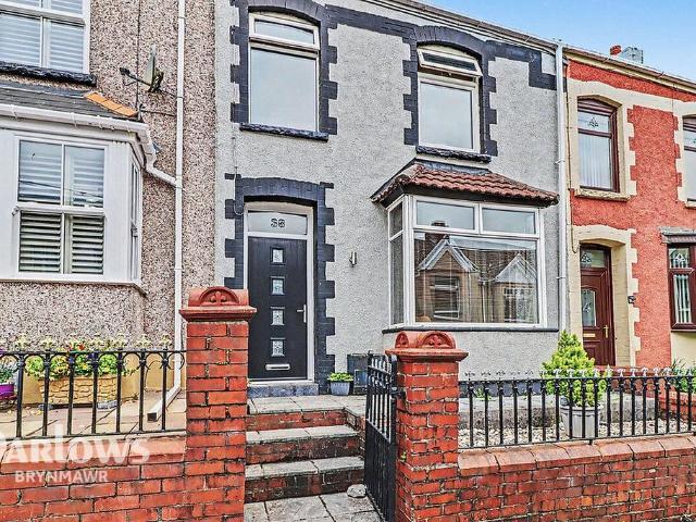 3 bedroom terraced house for sale