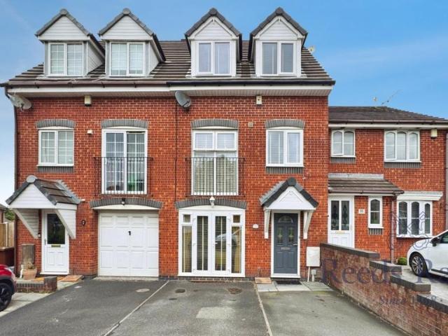 3 bedroom terraced house for sale