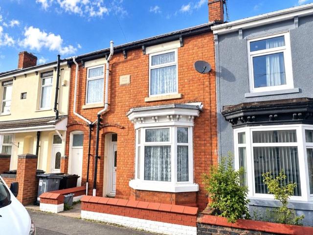 3 bedroom terraced house for sale