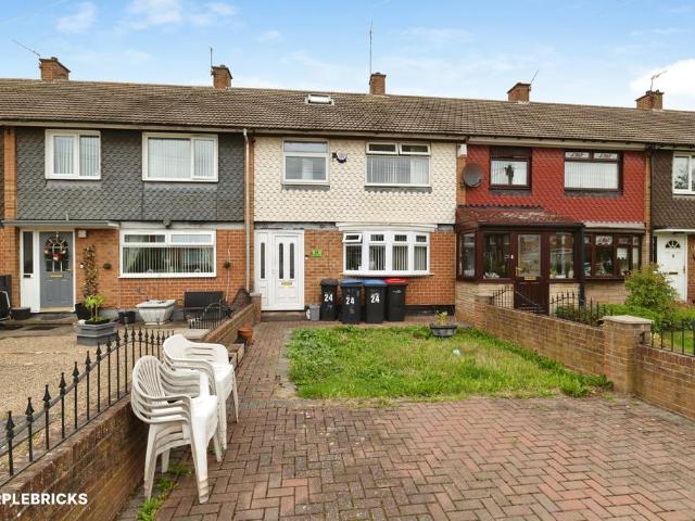 3 bedroom terraced house for sale
