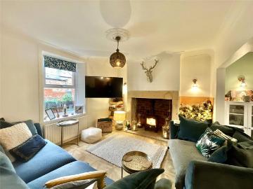 North East, North England - Fireplace, Equipped kitchen