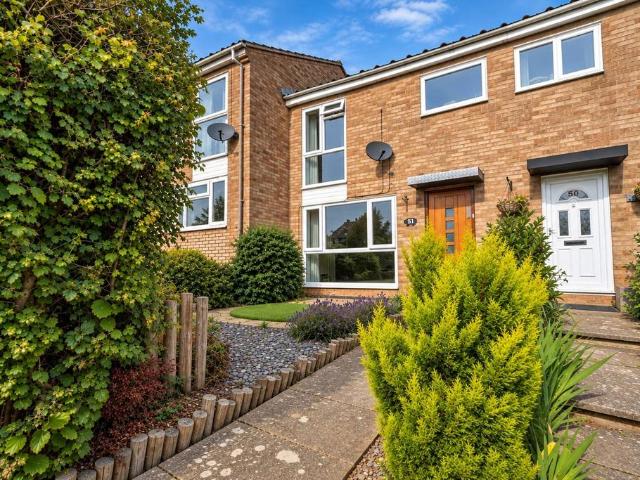 3 bedroom terraced house for sale