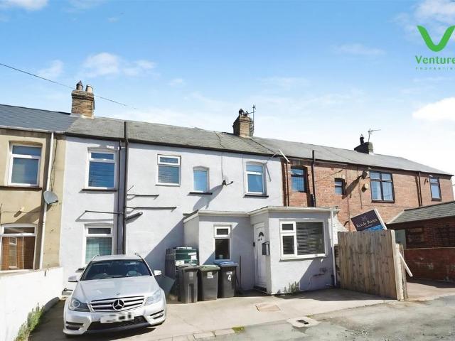 3 bedroom terraced house for sale