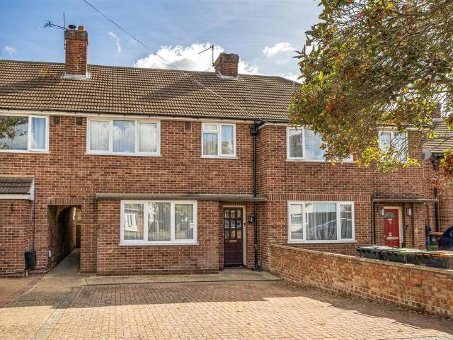 3 bedroom terraced house for sale