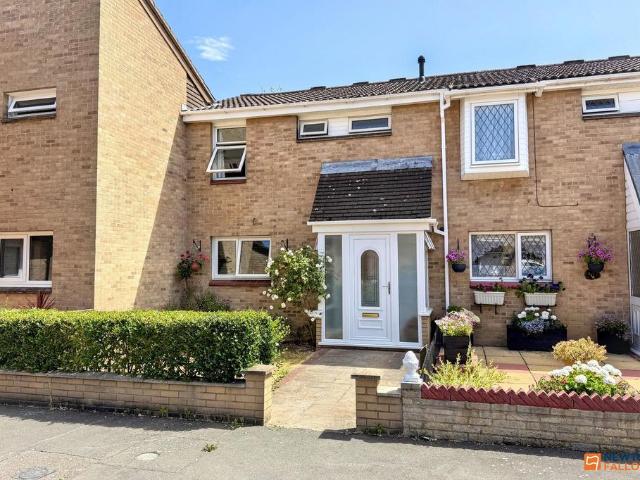 3 bedroom terraced house for sale