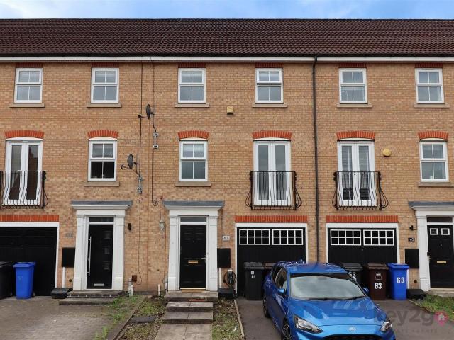 3 bedroom terraced house for sale