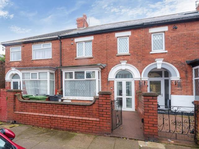 3 bedroom terraced house for sale