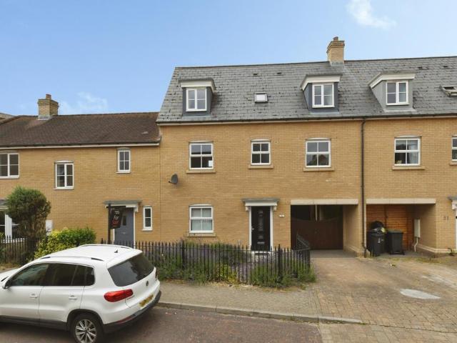 3 bedroom terraced house for sale