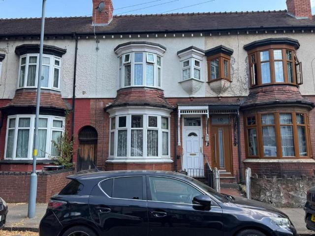 3 bedroom terraced house for sale