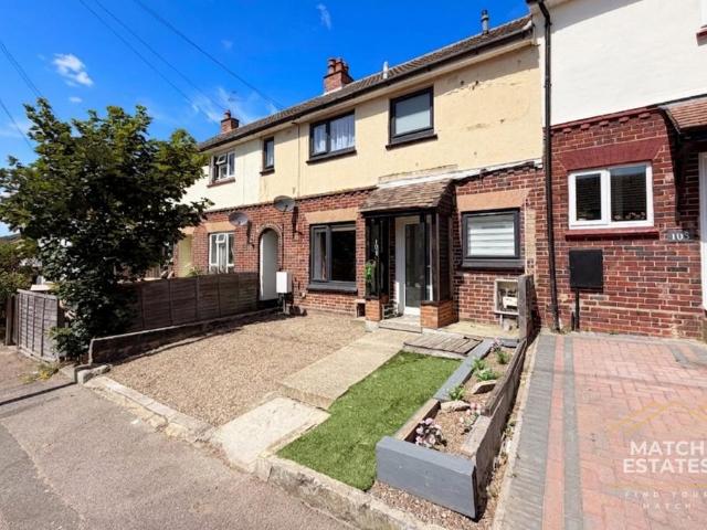 3 bedroom terraced house for sale