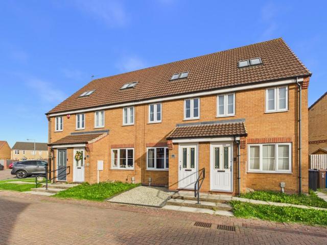 3 bedroom terraced house for sale