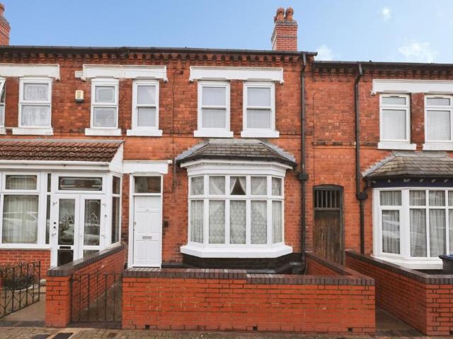 3 bedroom terraced house for sale