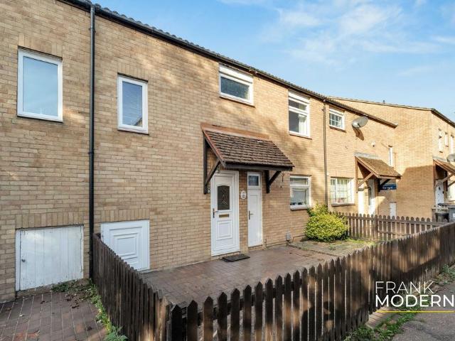 3 bedroom terraced house for sale