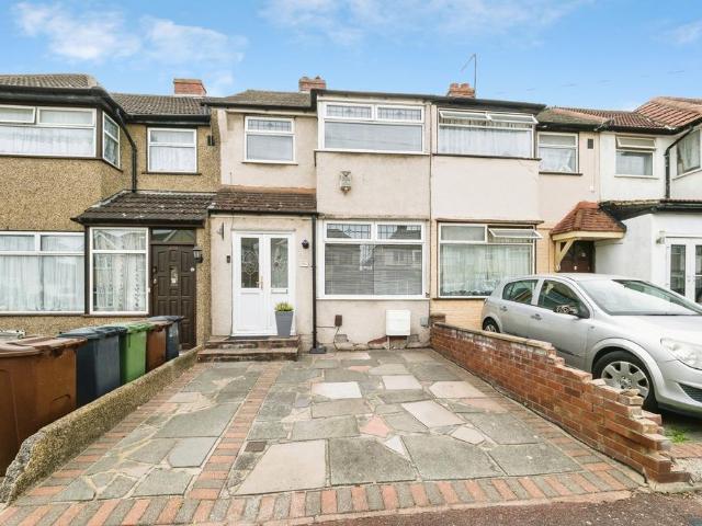 3 bedroom terraced house for sale