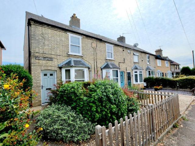 2 bedroom terraced house for sale