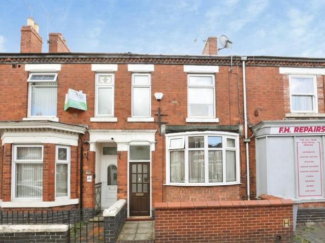 3 bedroom terraced house for sale