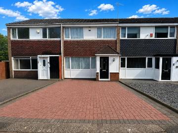 3 bedroom terraced house for sale