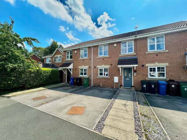 3 bedroom terraced house for sale