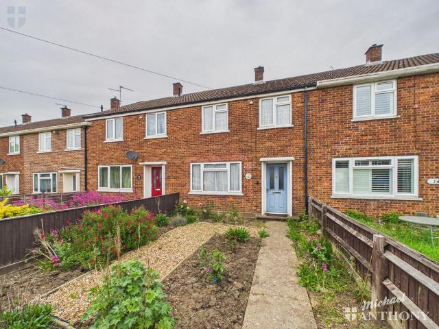 3 bedroom terraced house for sale