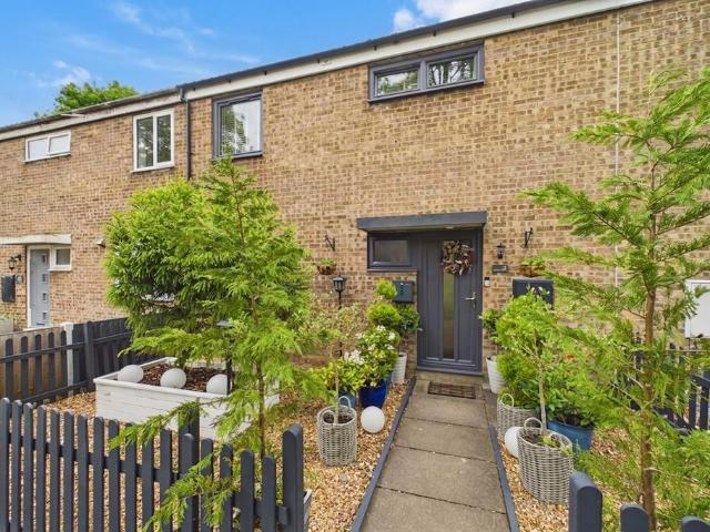 3 bedroom terraced house for sale